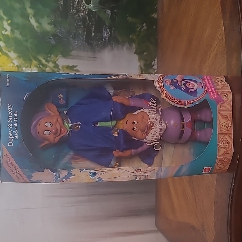 Disney's Dopey & Sneezy Stackable Snow White Dolls 1992 Mattel collectible
